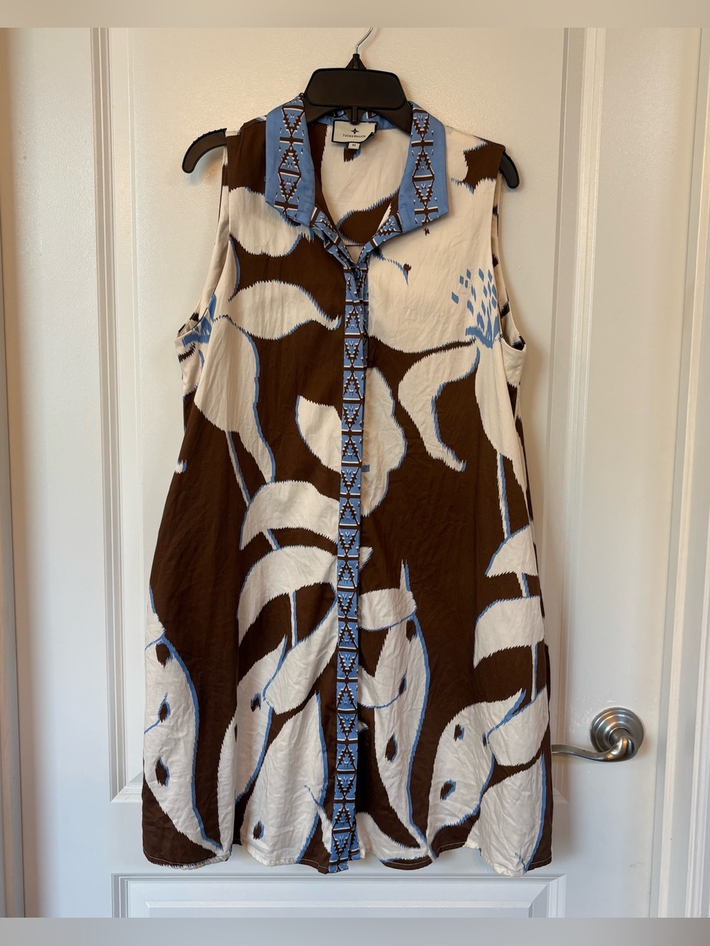 Tuckernuck Tan Blue Palm Sleeveless Collared Charlie Dress Size Medium - Picture 2 of 10